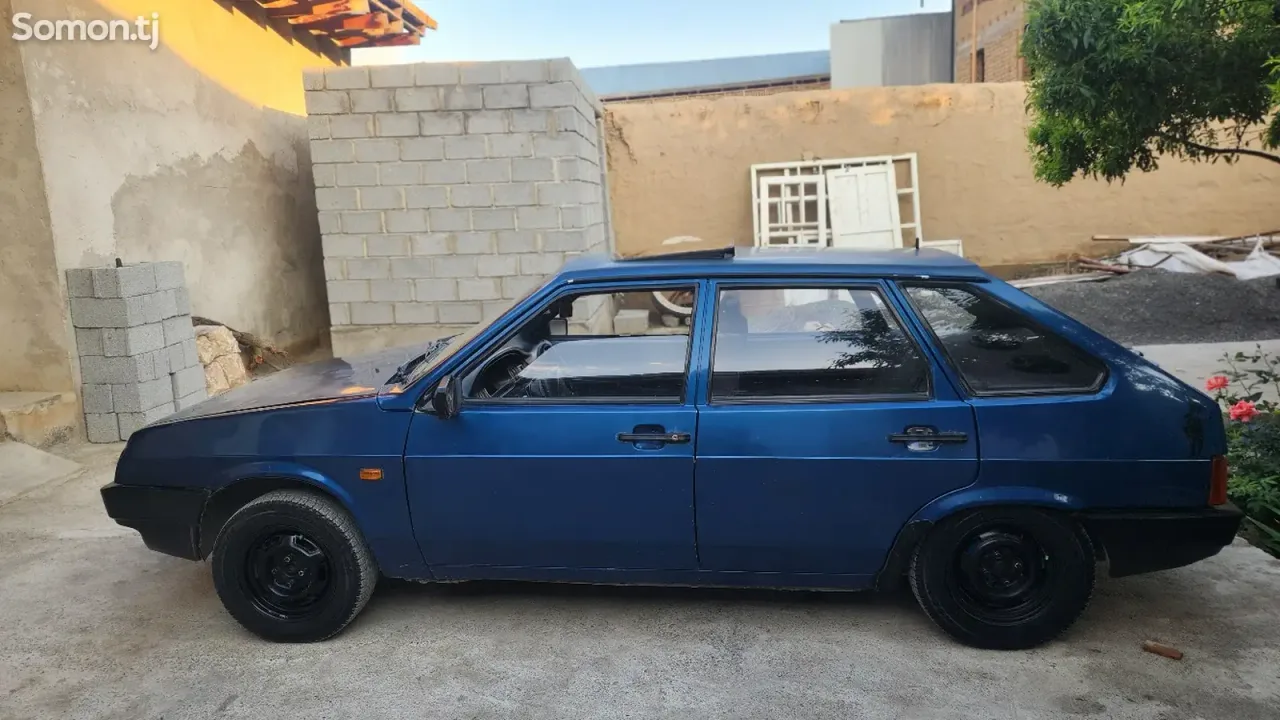 Lada (ВАЗ) 2109 1997 · 1.6 MT