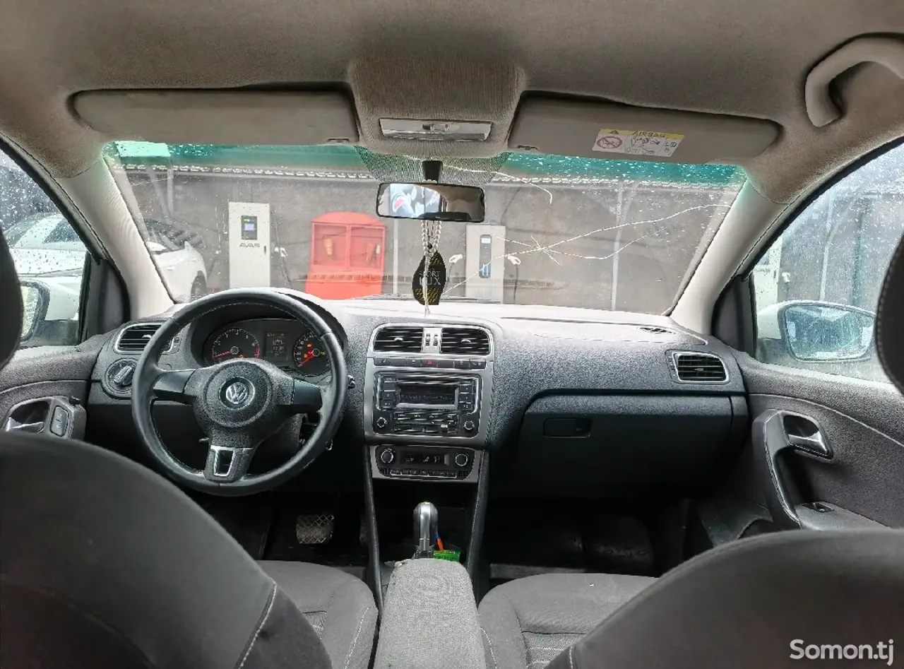 Volkswagen Polo 2019 · 1.6 AT