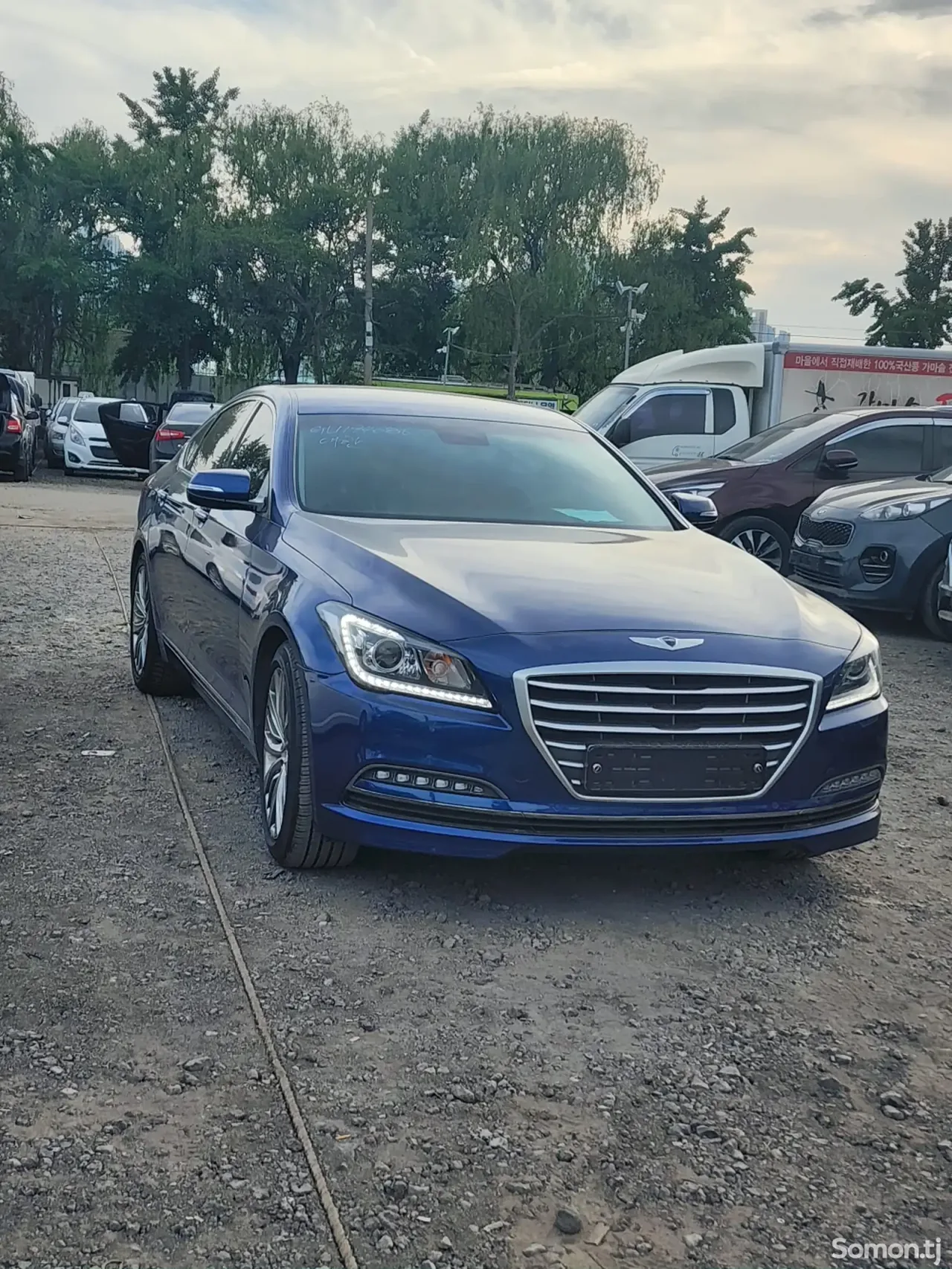 Hyundai Genesis 2016 · 3.4 AT