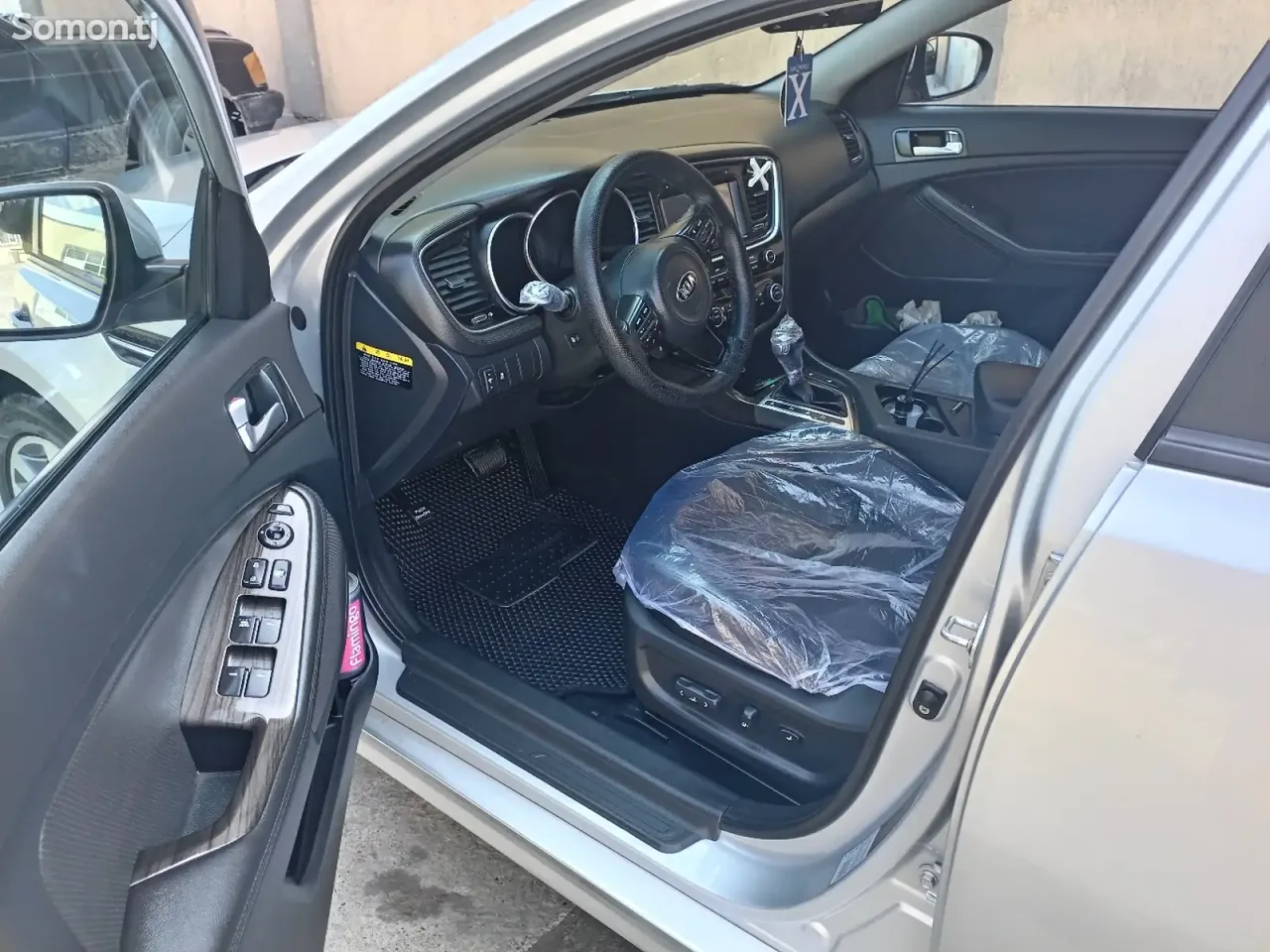 Kia K5 2015 · 2.0 AT