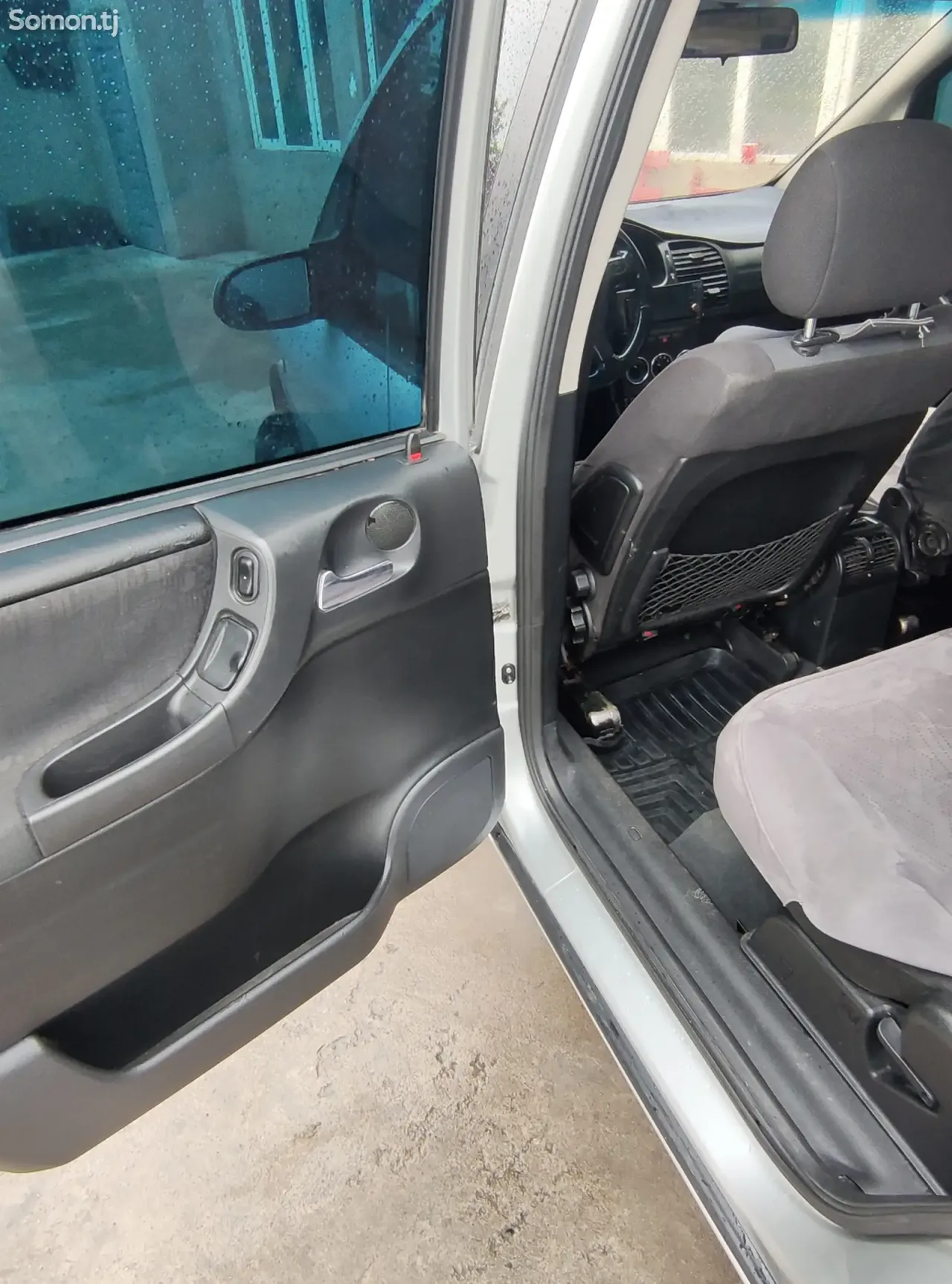 Opel Zafira 2000 · 1.8 AT