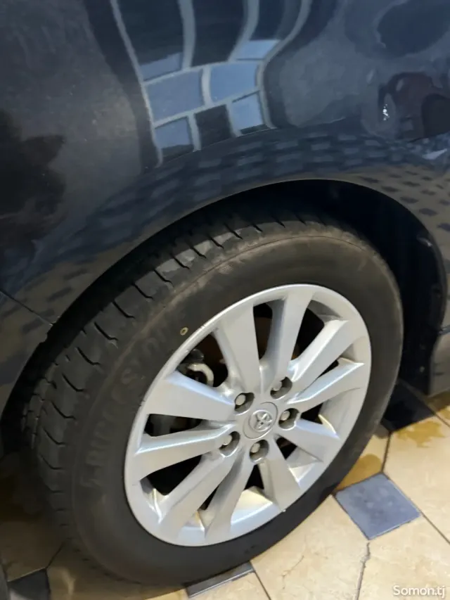 Toyota Rumion 2015 · 1.8 AT