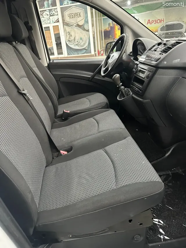 Mercedes-Benz Viano 2014 · 2.2 MT