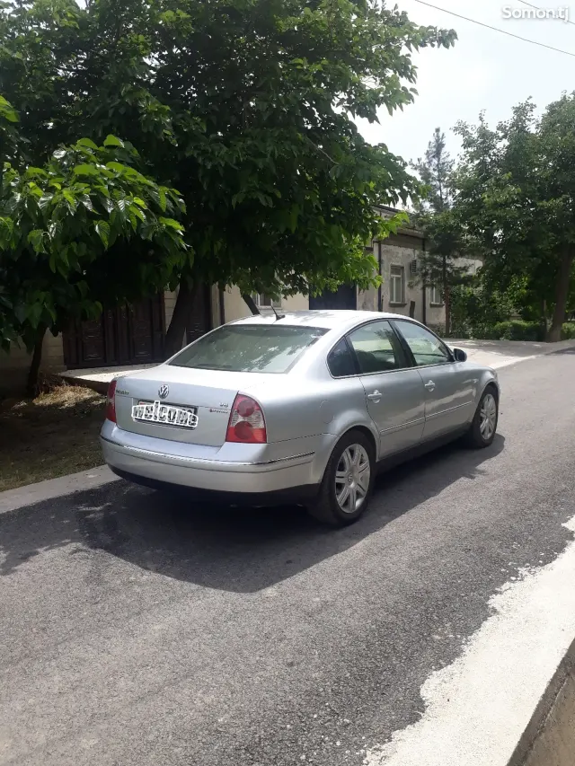 Volkswagen Passat 2001 · 2.8 AT