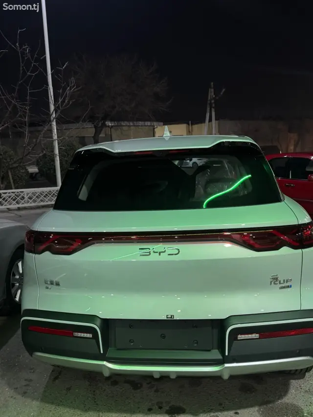 BYD Yuan Up 2025 · AT