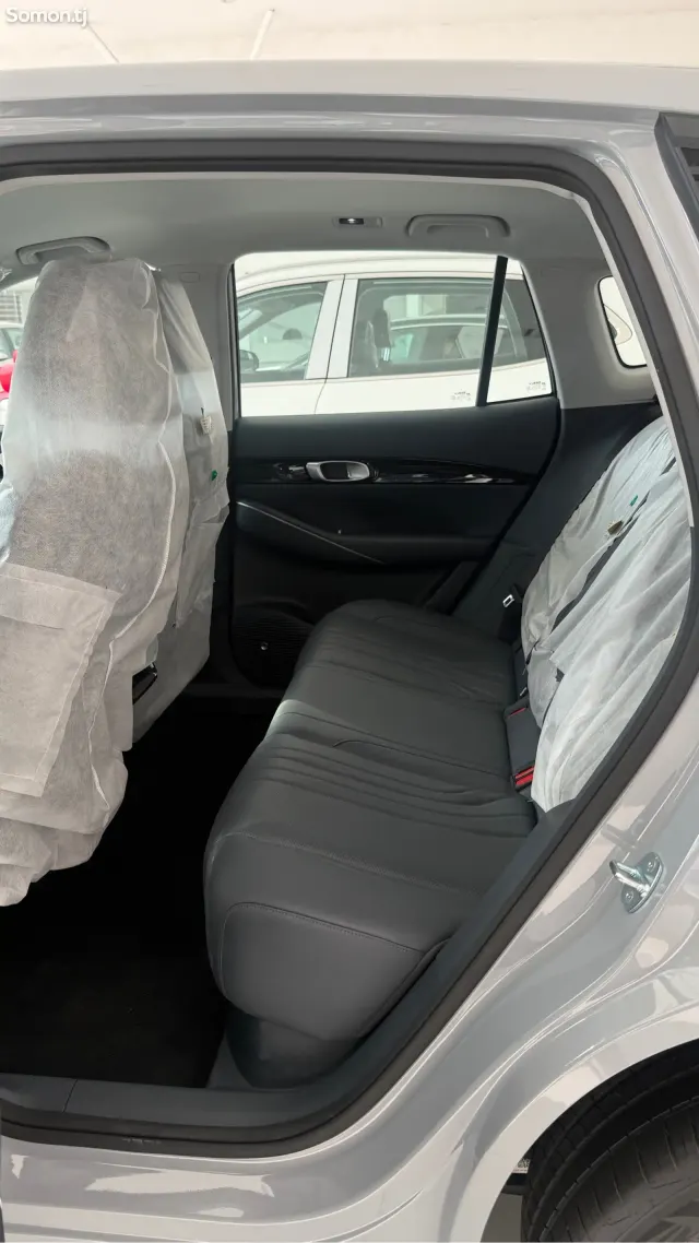 Geely Galaxy E5 2025 · AT