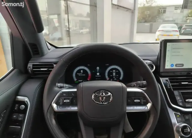 Toyota Land Cruiser 2026 · 3.5 AT