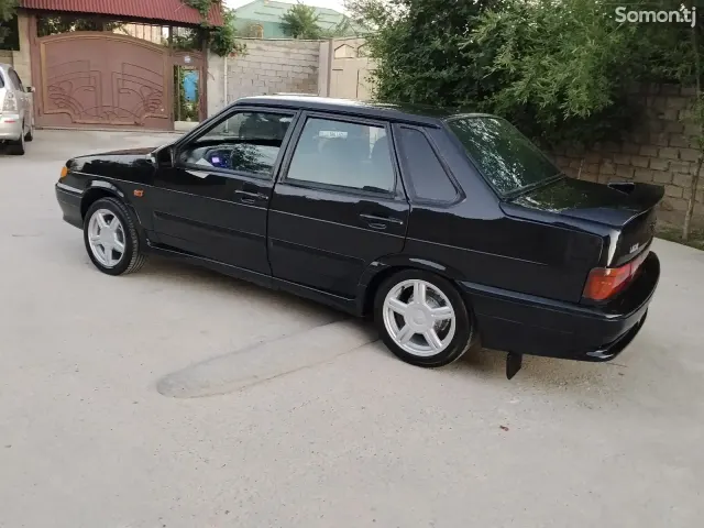 Lada (ВАЗ) 2115 2012 · 1.7 MT