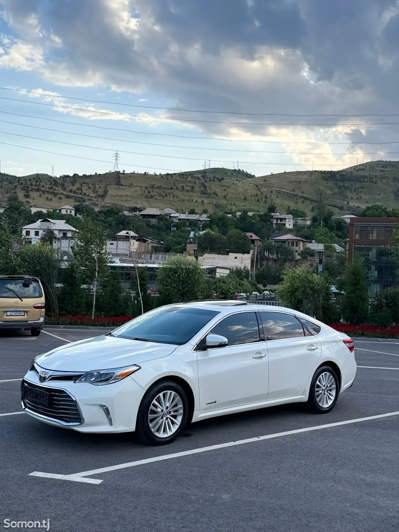 Toyota Avalon 2015 · 2.5 AT
