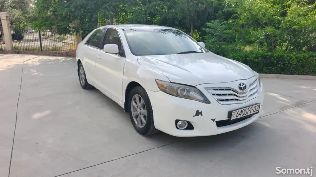 Toyota Camry 2011 · 2.5 AT