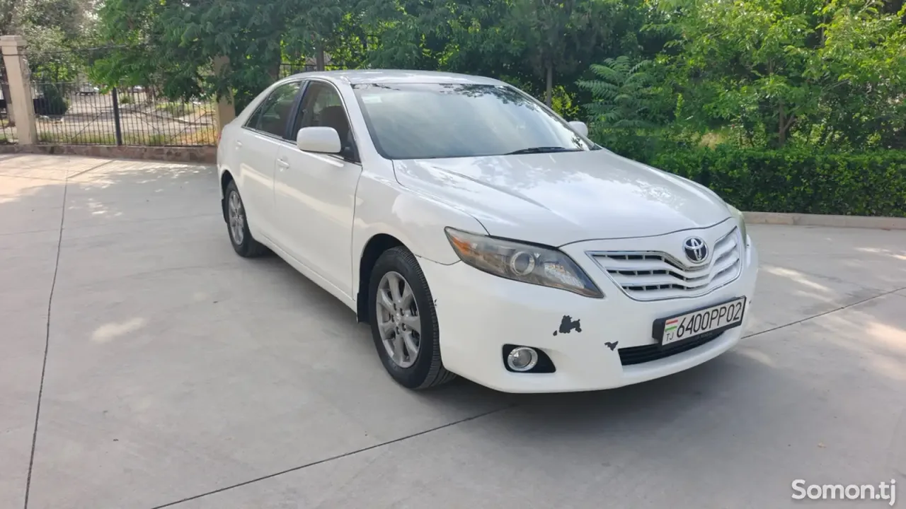 Toyota Camry 2011 · 2.5 AT