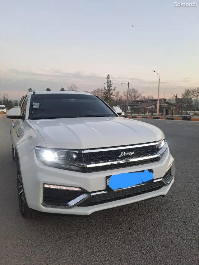 Zotye Domy X7 2017 · 2.0 AT