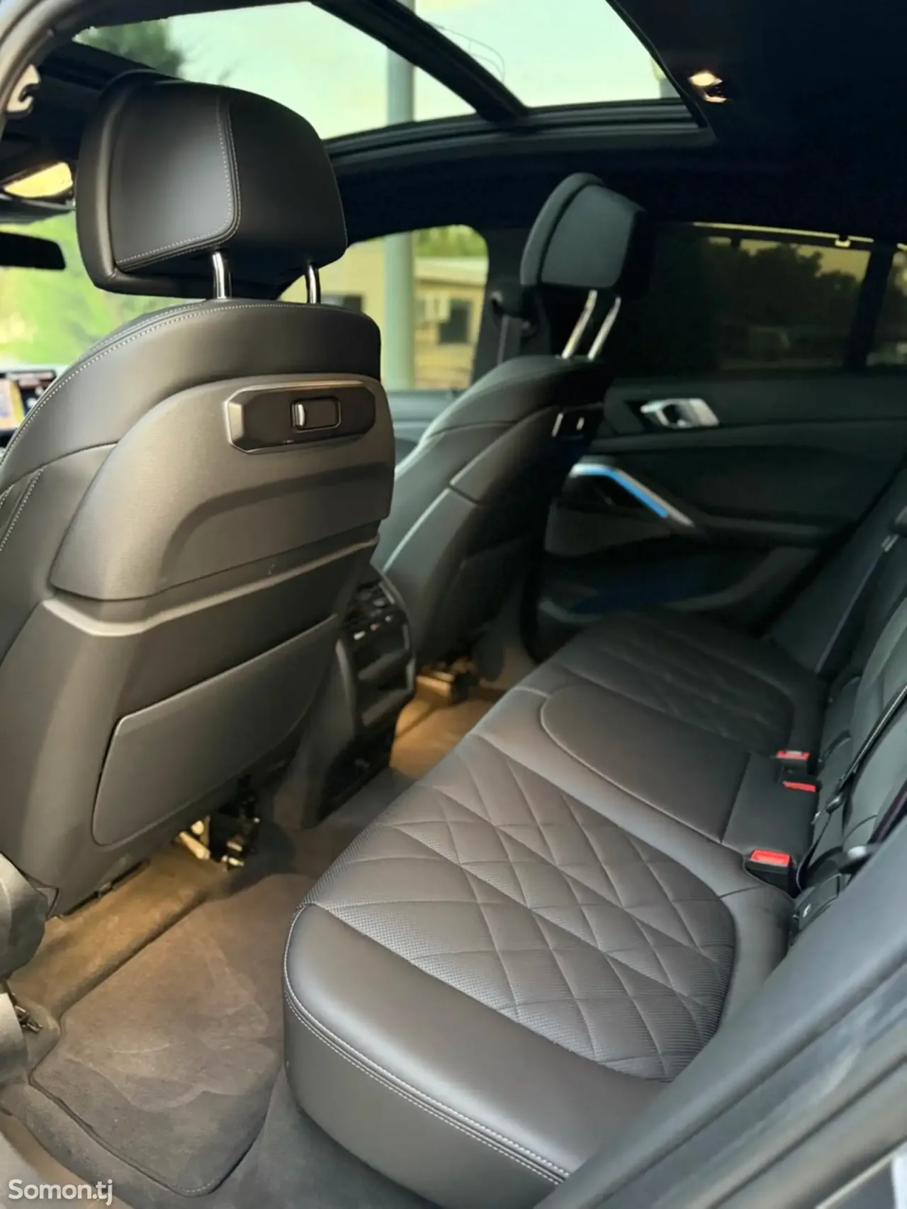 BMW X6 2025 · 4.0 AT