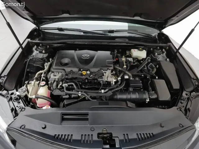 Toyota Camry 2019 · 2.5 AT