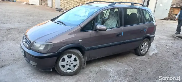 Opel Zafira 2000 · 1.8 MT