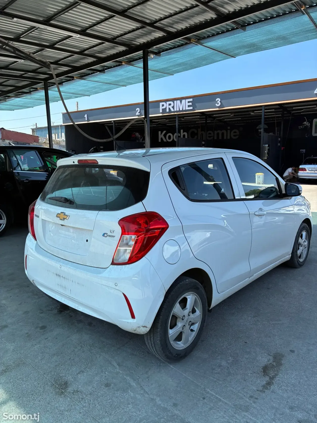 Chevrolet Spark 2016 · 1.1 AT