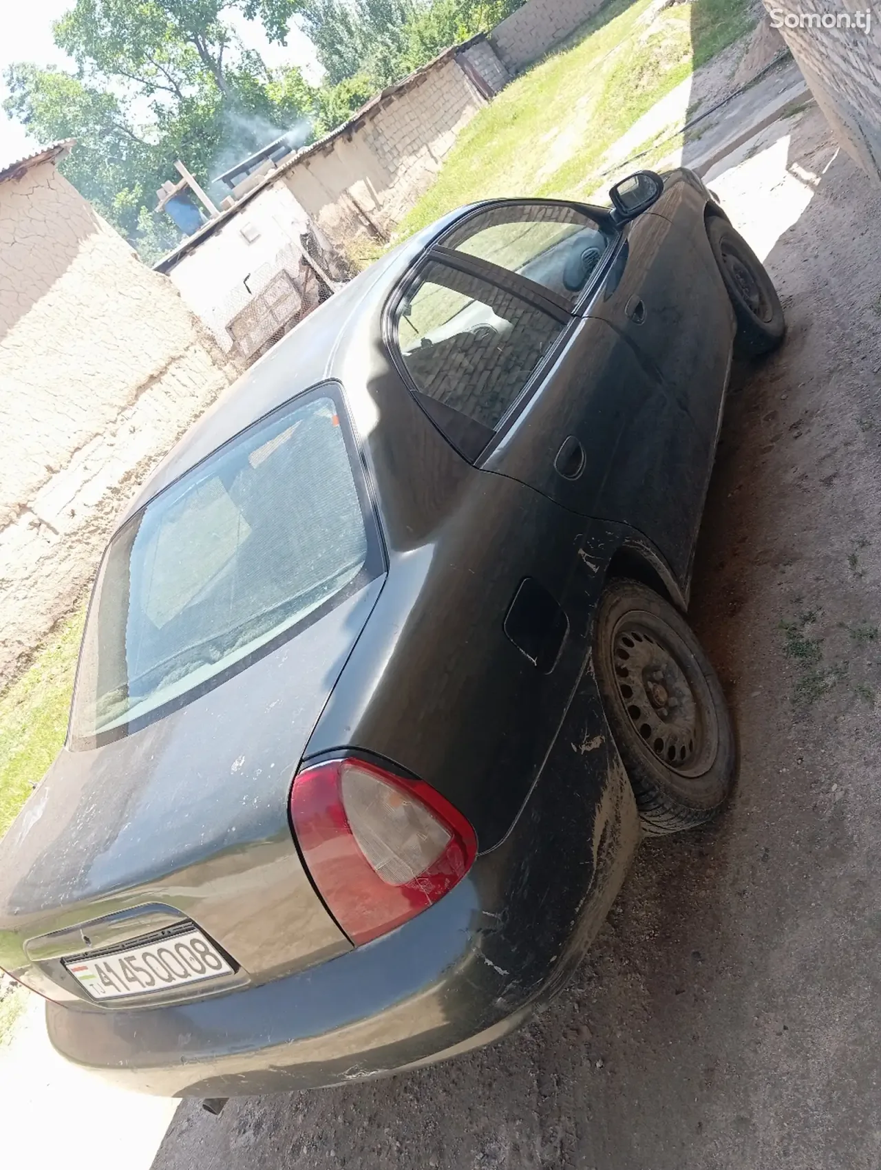 Daewoo Nubira 1997 · MT