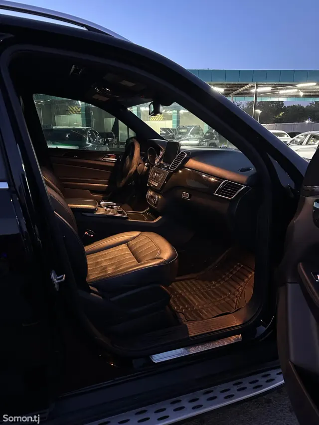 Mercedes-Benz GLE class 2017 · 3.5 AT