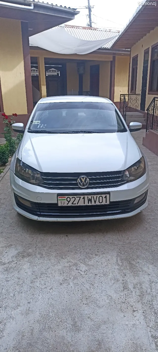 Volkswagen Polo 2019 · 1.6 AT