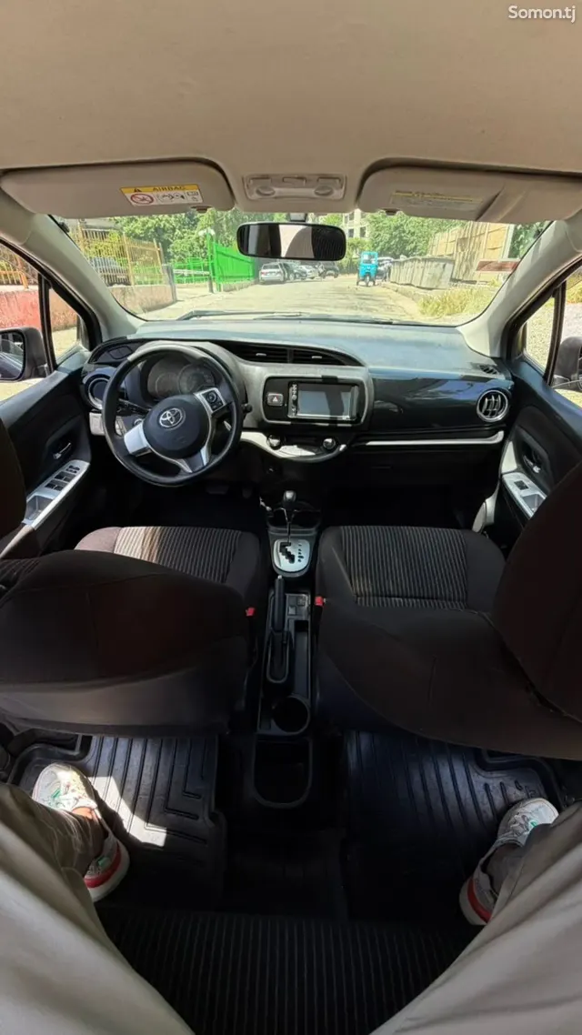 Toyota Vitz 2014 · 1.4 AT