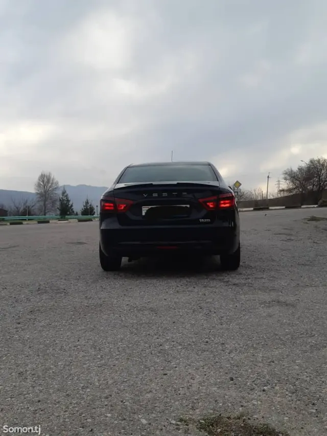 Lada (ВАЗ) Vesta 2019 · 1.6 MT