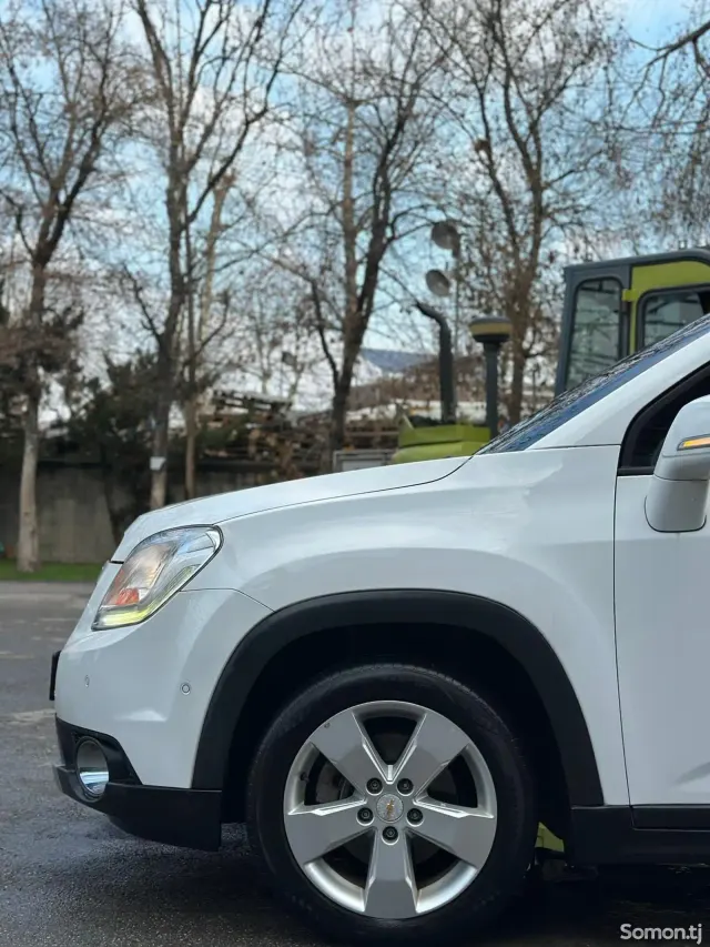 Chevrolet Orlando 2015 · 1.6 AT