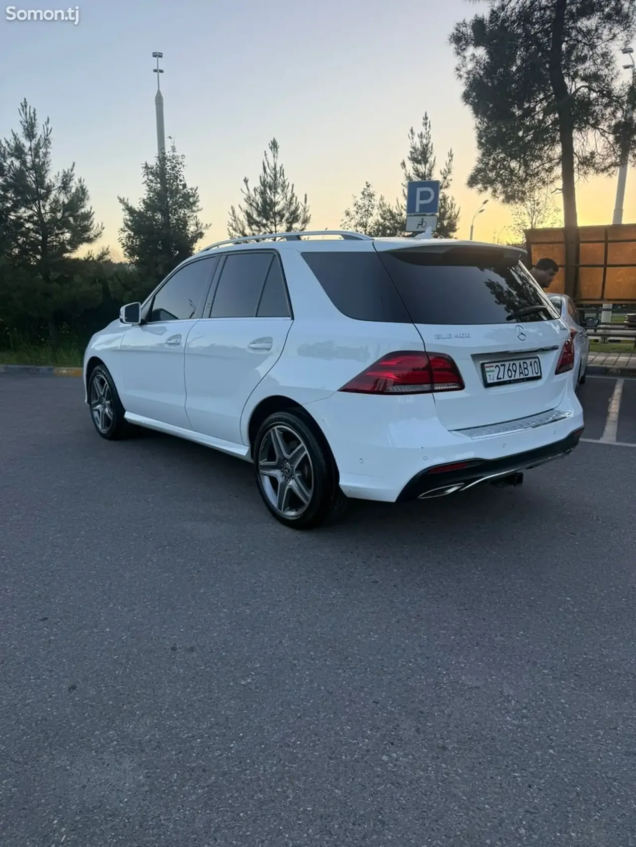 Mercedes-Benz GLE class 2018 · 4.0 AT
