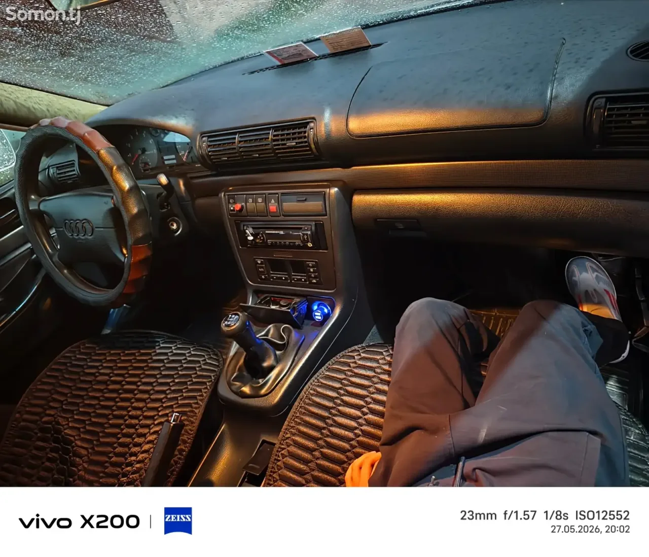Audi A4 1996 · 1.6 MT