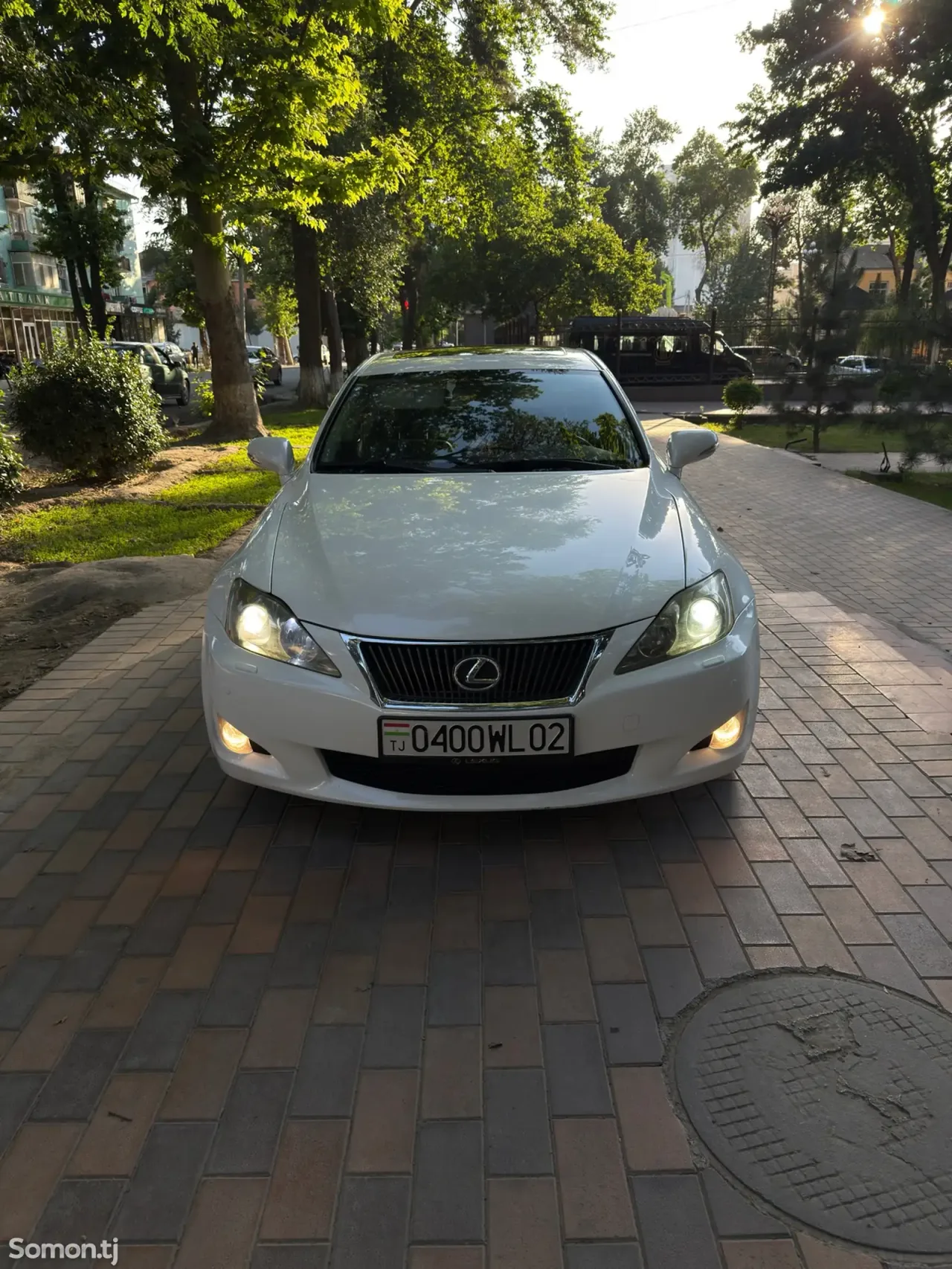 Lexus IS series 2009 · 2.5 AT