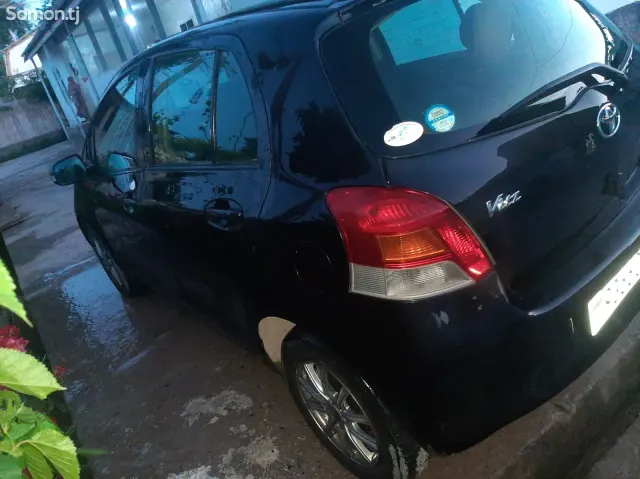 Toyota Vitz 2008 · 1.1 AT