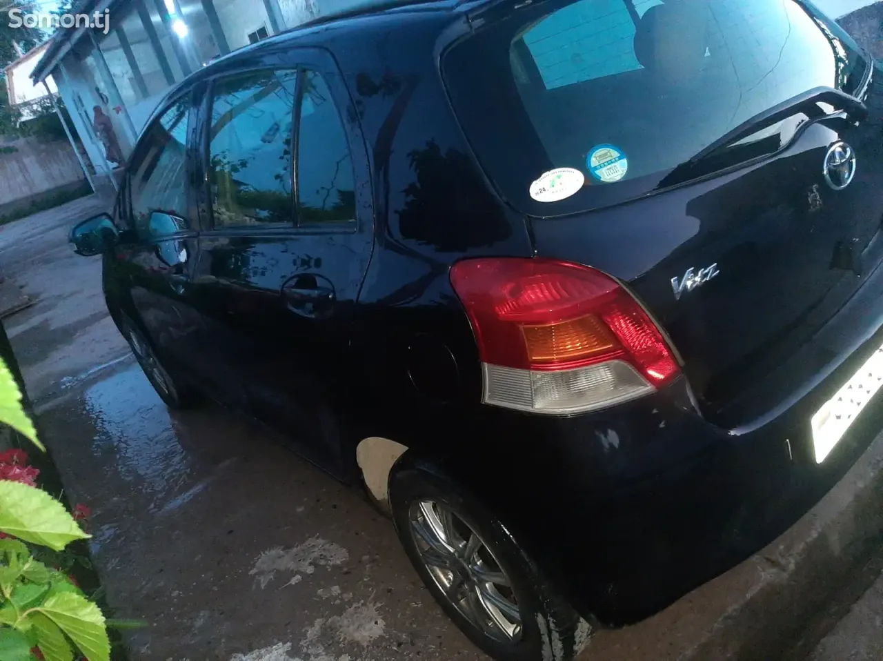 Toyota Vitz 2008 · 1.1 AT