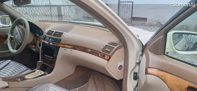 Mercedes-Benz E class 2008 · 2.0 AT