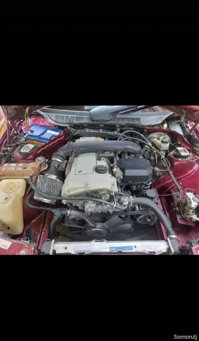 Mercedes-Benz W201 1998 · 1.8 MT