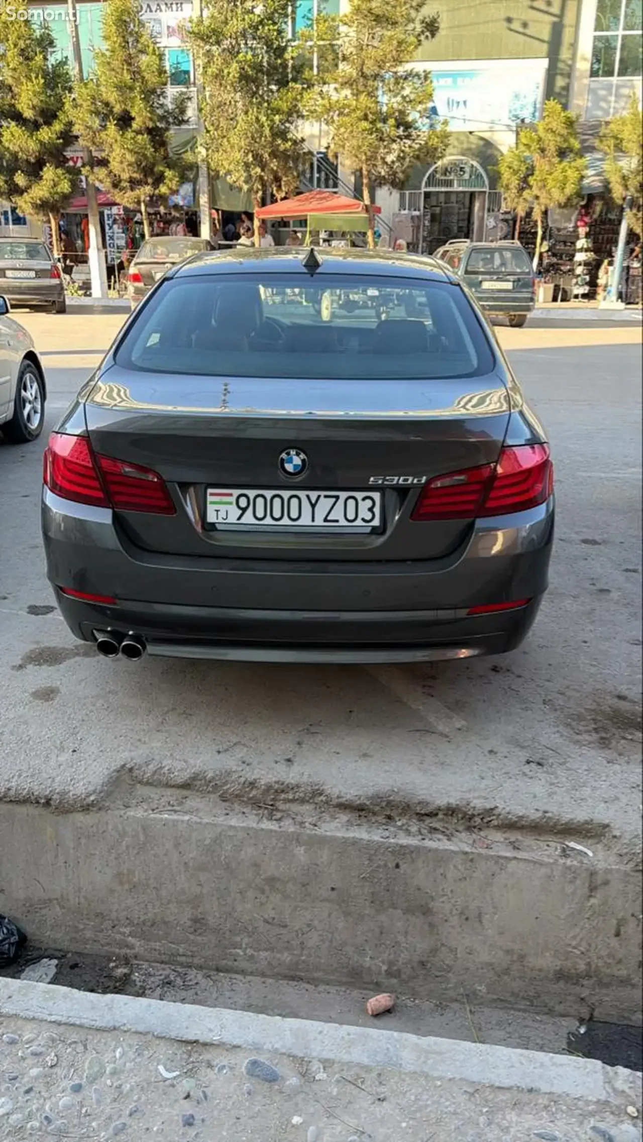BMW 5 series 2011 · 3.0 AT