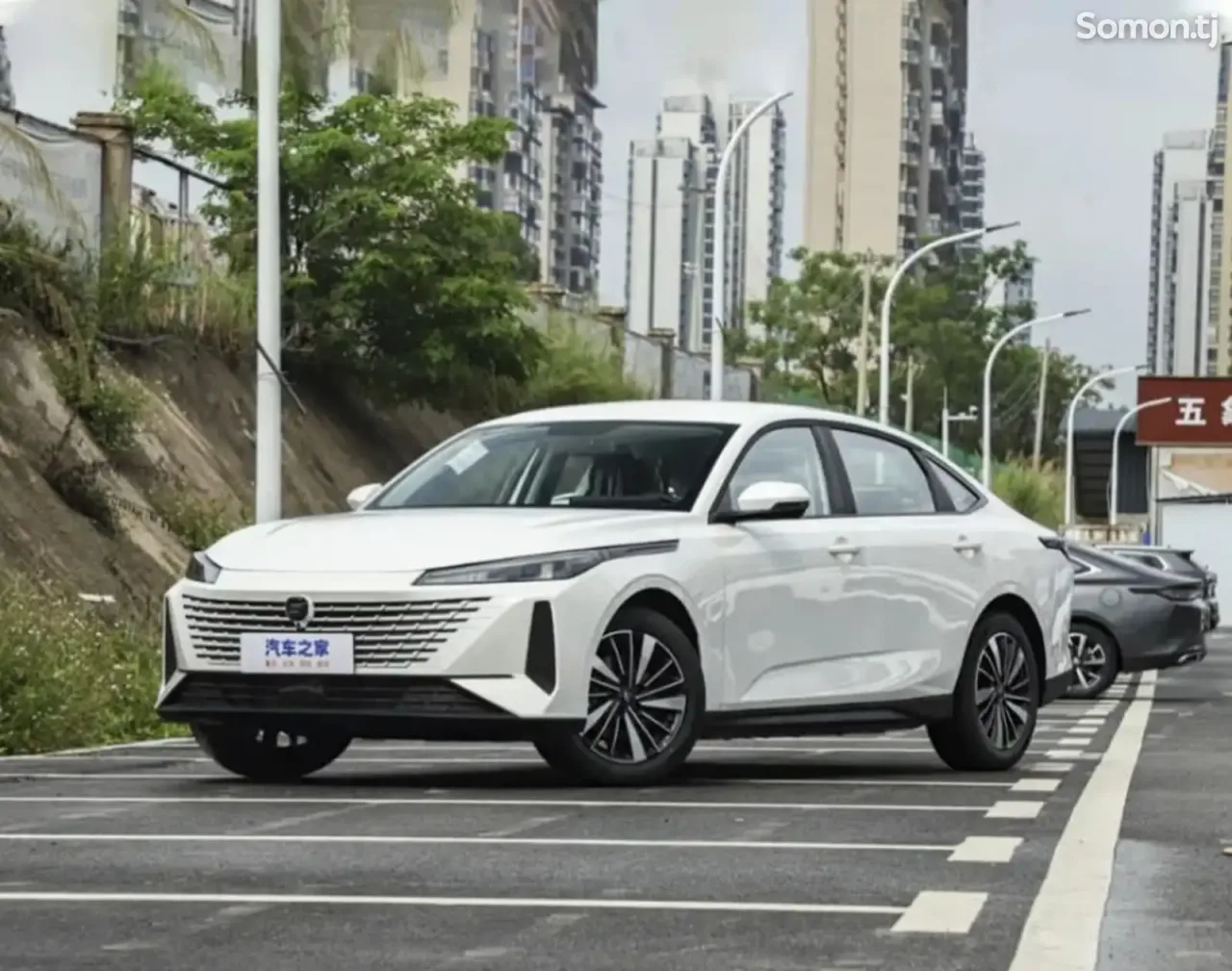 Changan Eado 2025 · AT