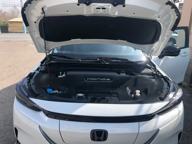 Honda eNP2 2023 · AT