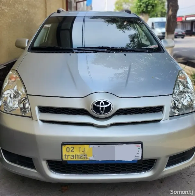 Toyota Verso 2006 · 1.8 MT