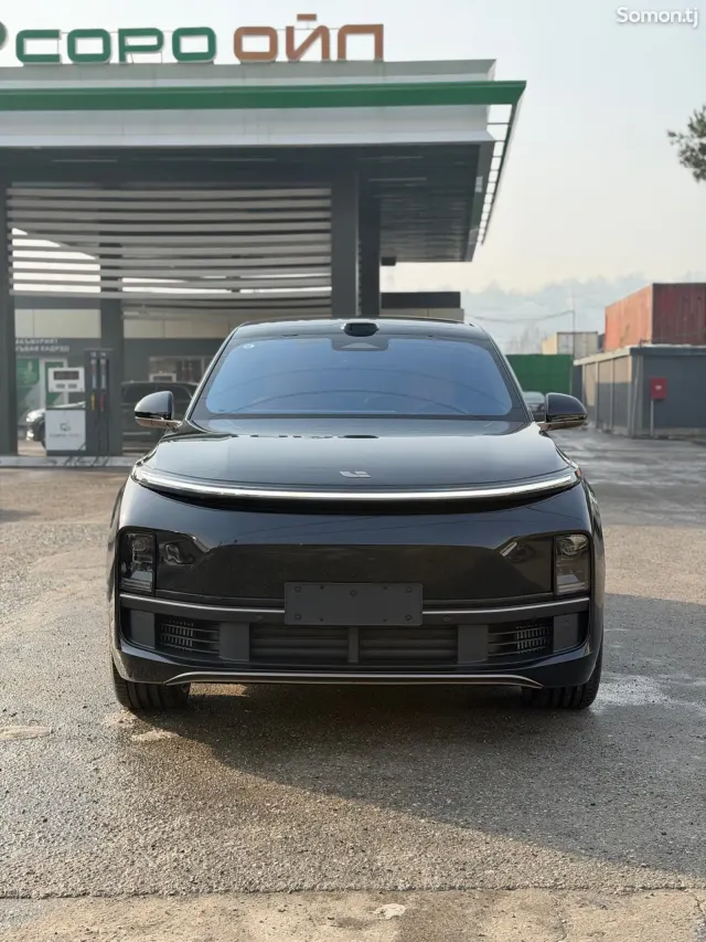Li Auto (Lixiang) L9 2025 · 1.5 AT