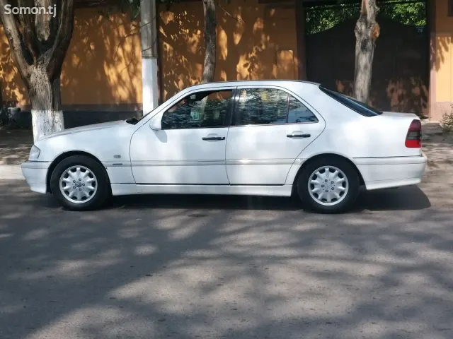 Mercedes-Benz C class 1999 · 1.8 AT