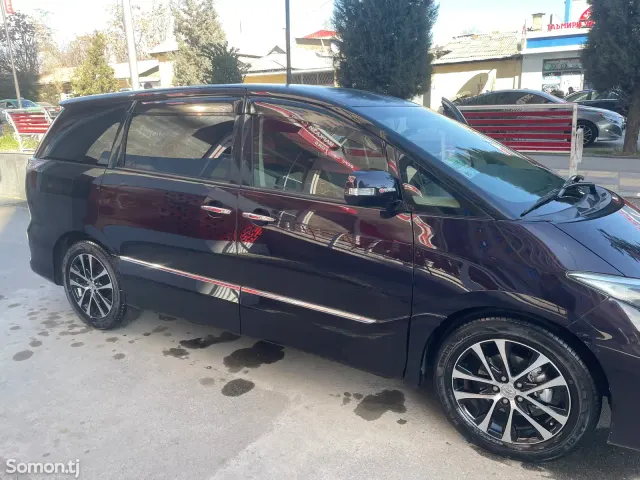 Toyota Estima 2014 · 2.4 AT