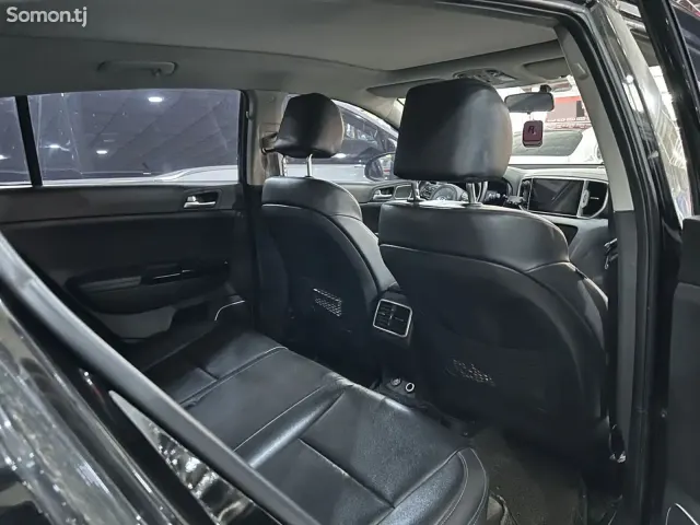 Kia Sportage 2016 · 2.0 AT