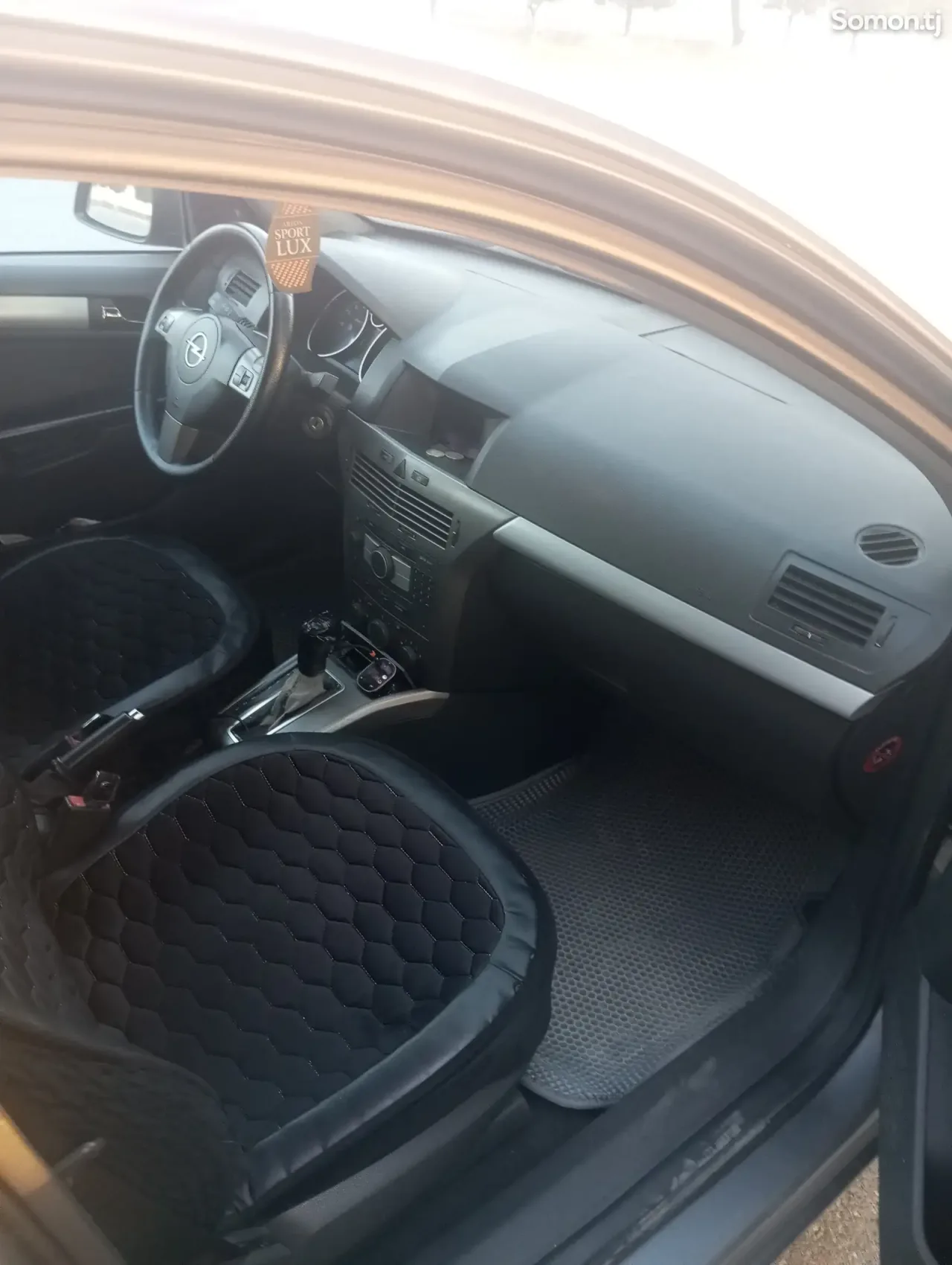 Opel Astra H 2006 · 1.8 AT