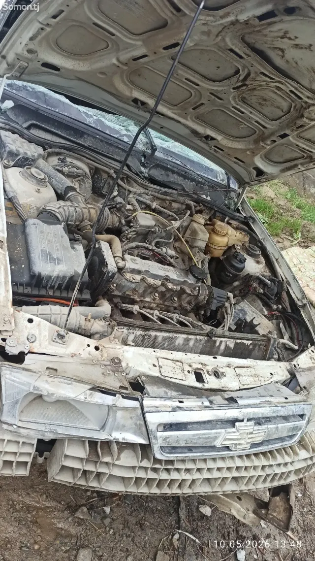 Daewoo Nexia 1995 · 1.6 MT