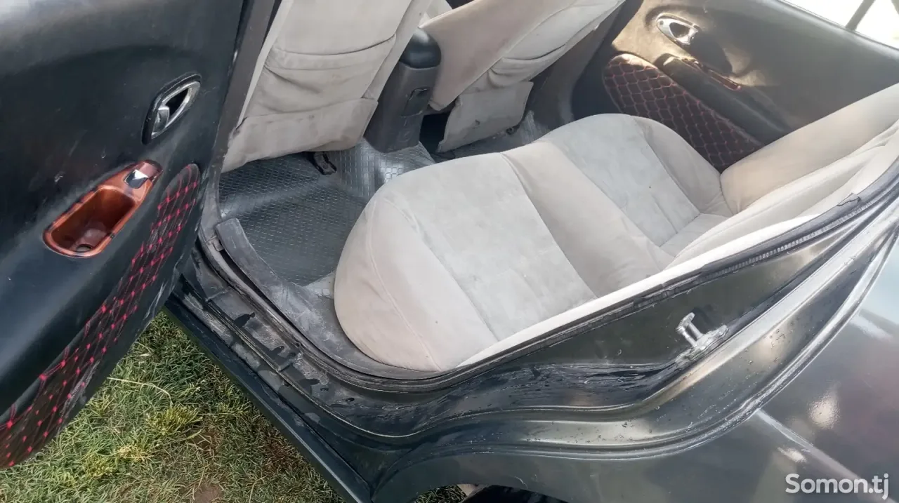 Daewoo Leganza 1997 · 1.8 MT