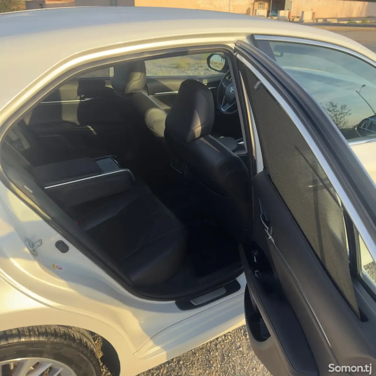 Toyota Camry 2019 · 3.5 AT