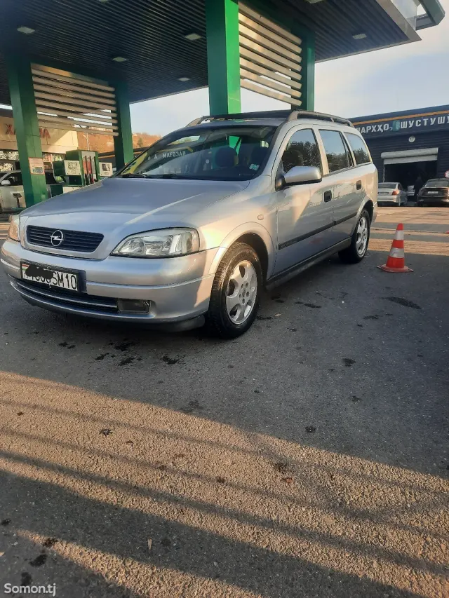 Opel Astra G 2001 · 1.8 MT