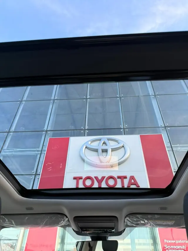 Toyota RAV 4 2026 · 2.5 AT