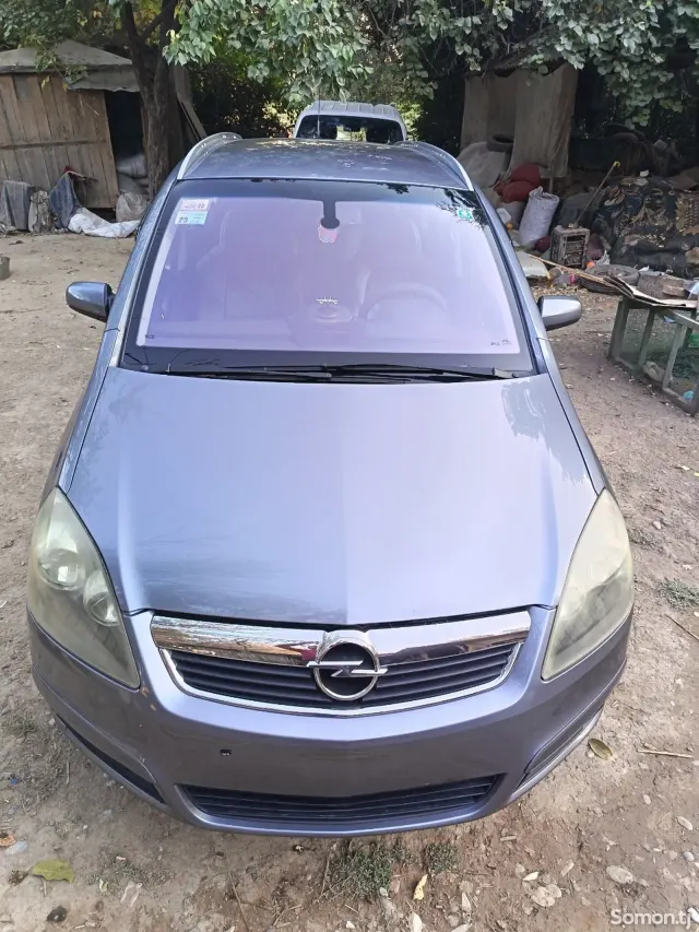 Opel Zafira 2007 · 2.2 AT