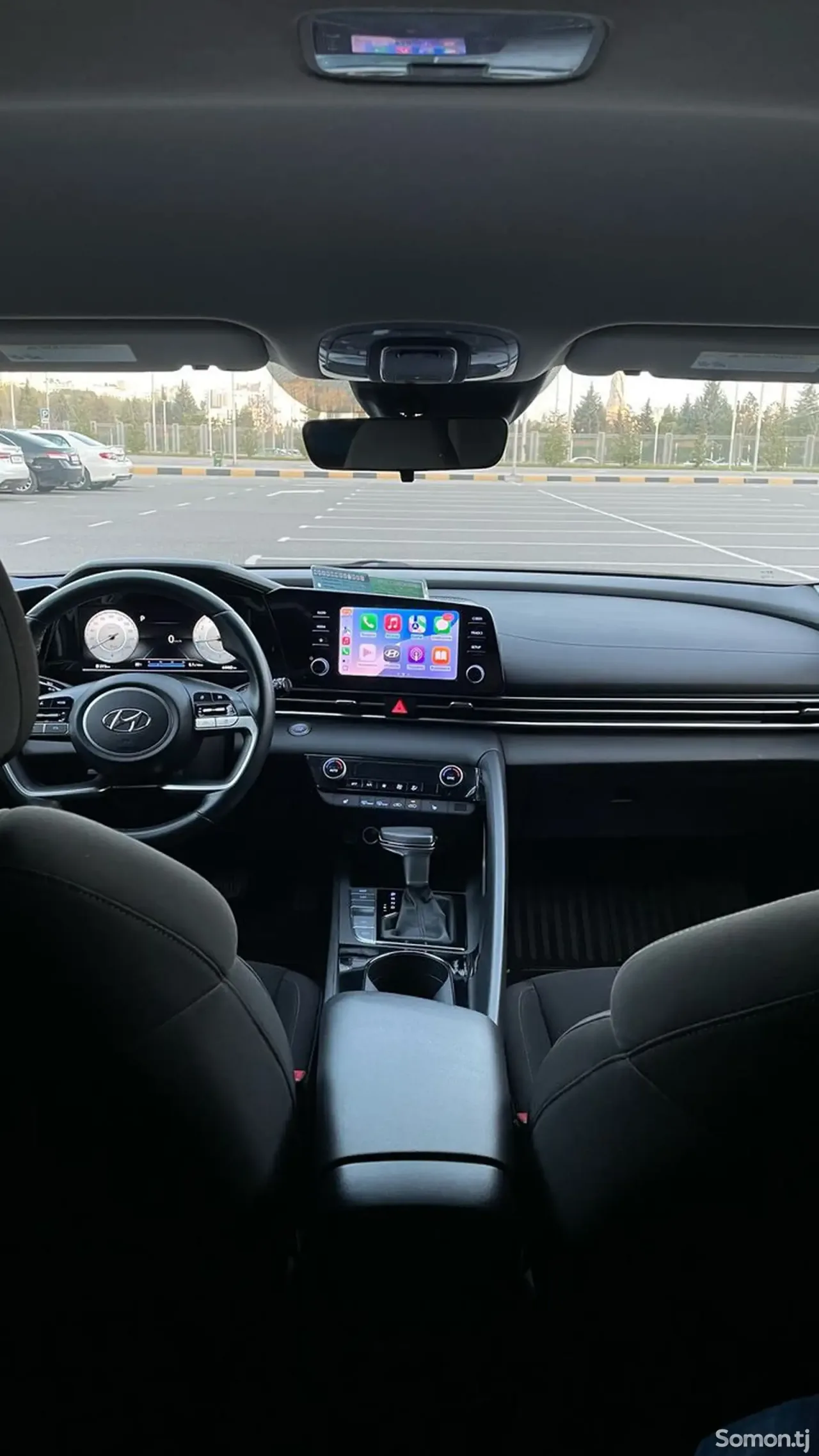 Hyundai Elantra 2022 · 2.0 AT
