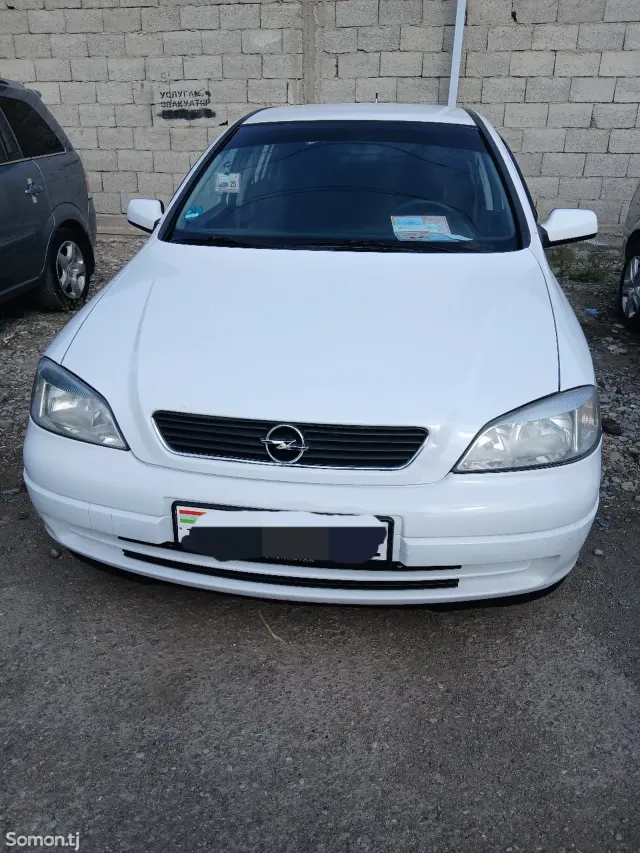 Opel Astra G 2001 · 1.6 MT